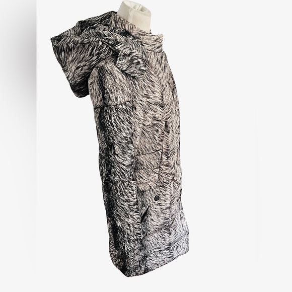 Oscar De La Renta Puffer Coat Silk Gray Fur Print 2011 Collection Women Sz 6 - Picture 3 of 15